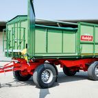 Einseitige Öffnung der Portaltüren, mit Arretierung durch Verriegelungshebel und Türfeststellern