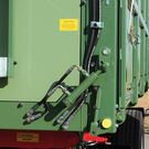 TDK 301 RA, Hydraulisch öffnende Bordwandentriegelung